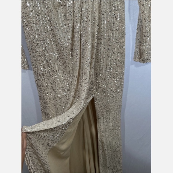 NWT $398 IEENA for Mac‎ Duggal [ 4 ] Sequin Faux Wrap Gown in Silver Nude - Picture 11 of 14